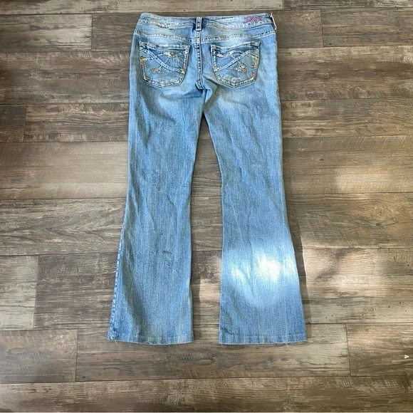Silver Tuesday Jeans Light Blue Flare Denim altered - Picture 11 of 13
